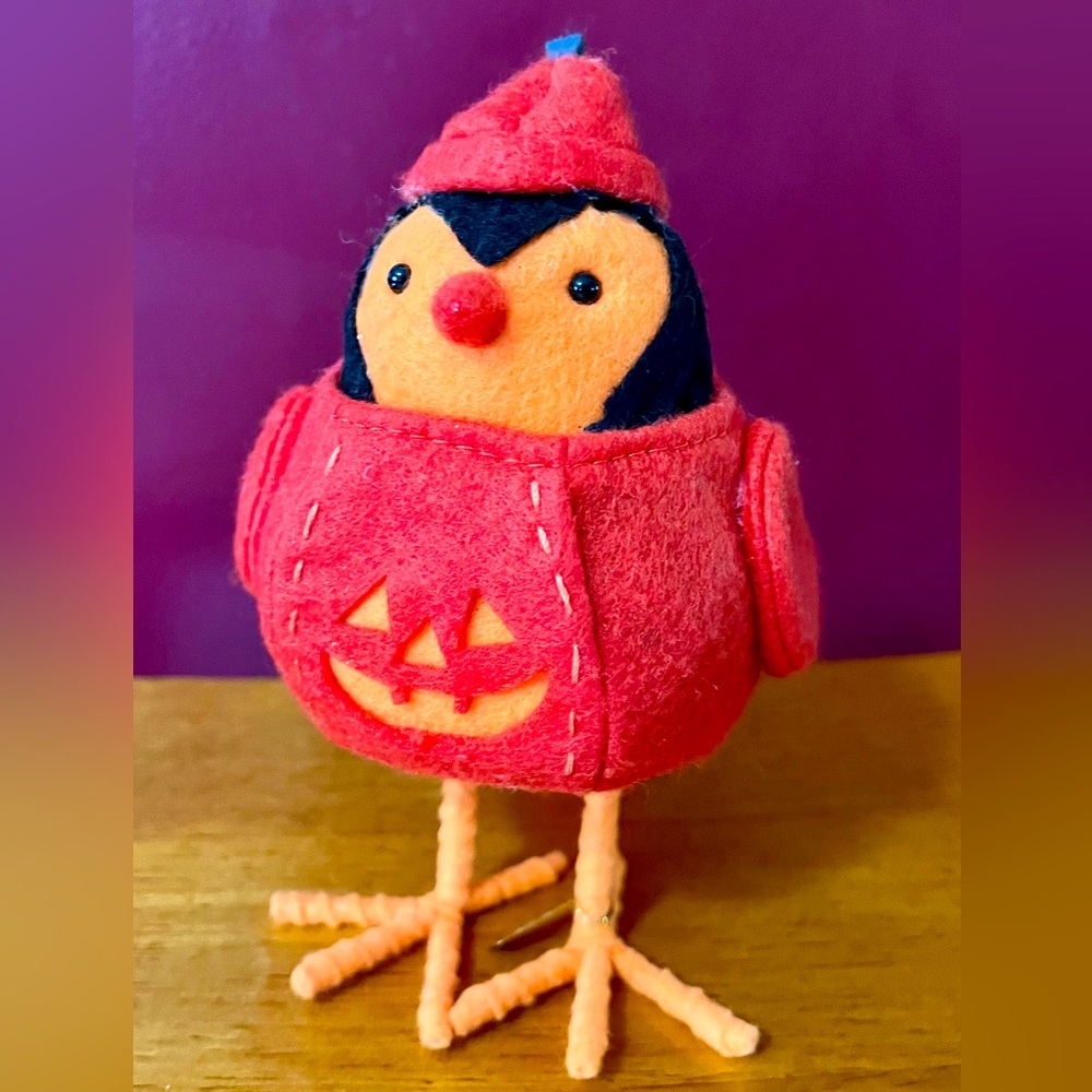 2017 Target Halloween Birds Carver Collectible Hyde and Eek